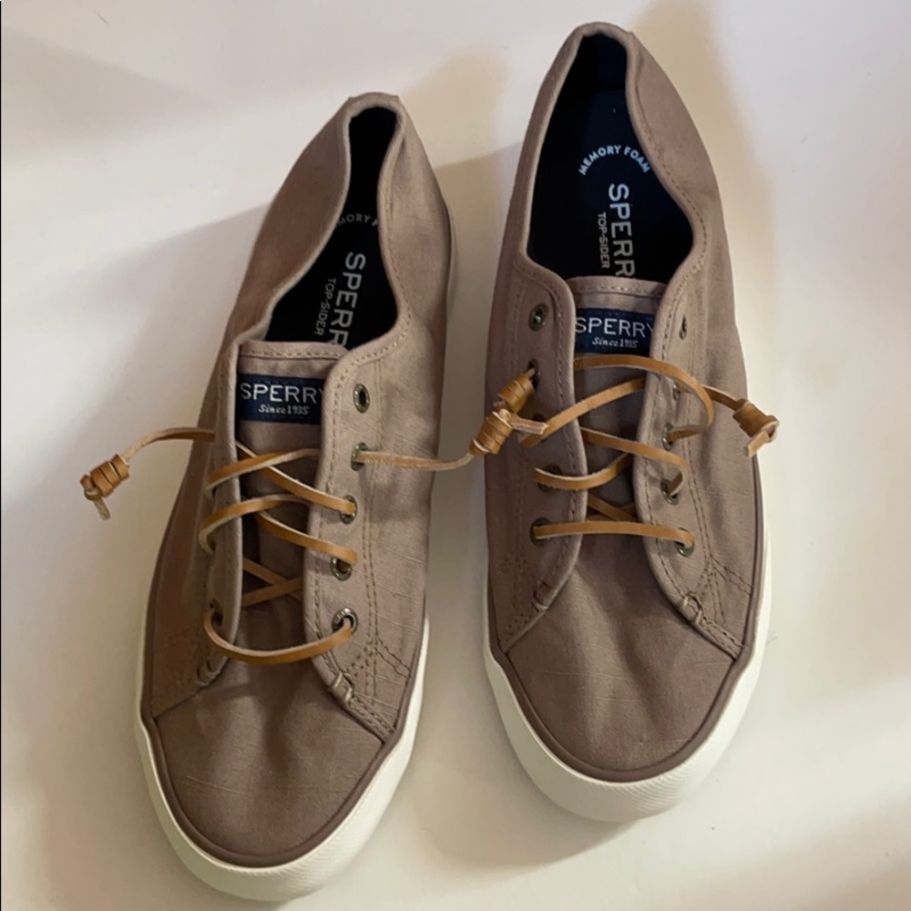 Sperry sneakers light brown